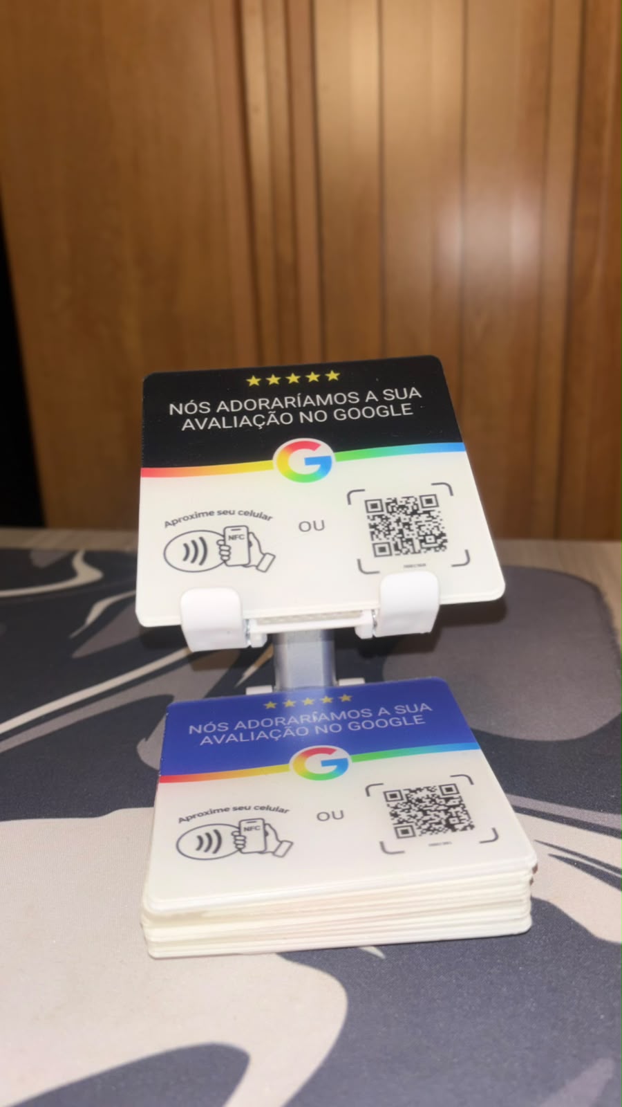 Plaquinha de avaliação no Google com NFC e QR code